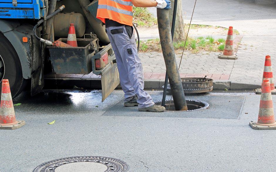 comment déboucher un wc Gaillon-sur-Montcient