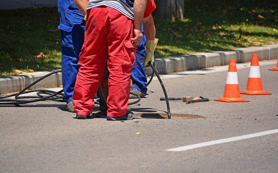 comment déboucher un évier Ollainville